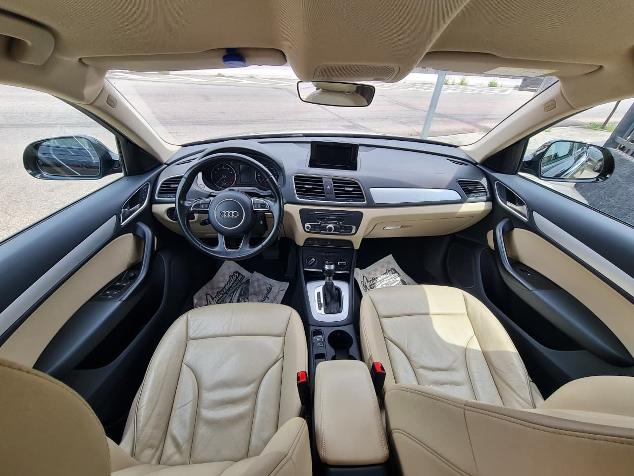 Audi Q3 Attraction 1.4 Turbo Flex
